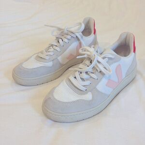 Veja V-10 Women’s Sneakers